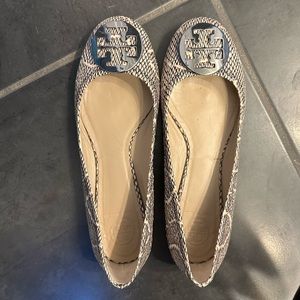 Tory Burch ballet flat size 9.5